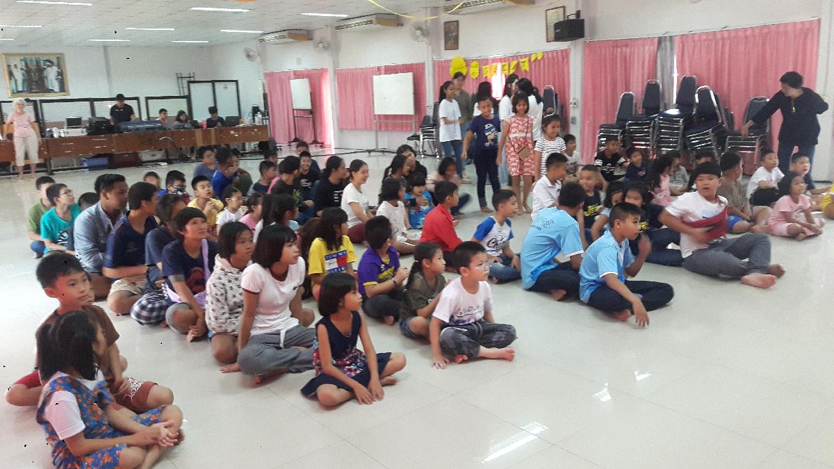 คริสตจักรลาดหลุมแก้ว